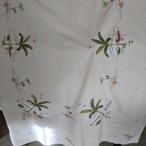 Vintage Embroidered Tablecloth Cloth with Matching Napkins